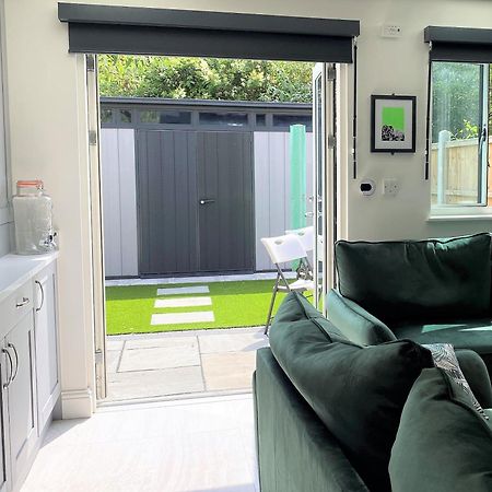 Superb Townhouse Near Vibrant Gloucester Road Bristol Luaran gambar
