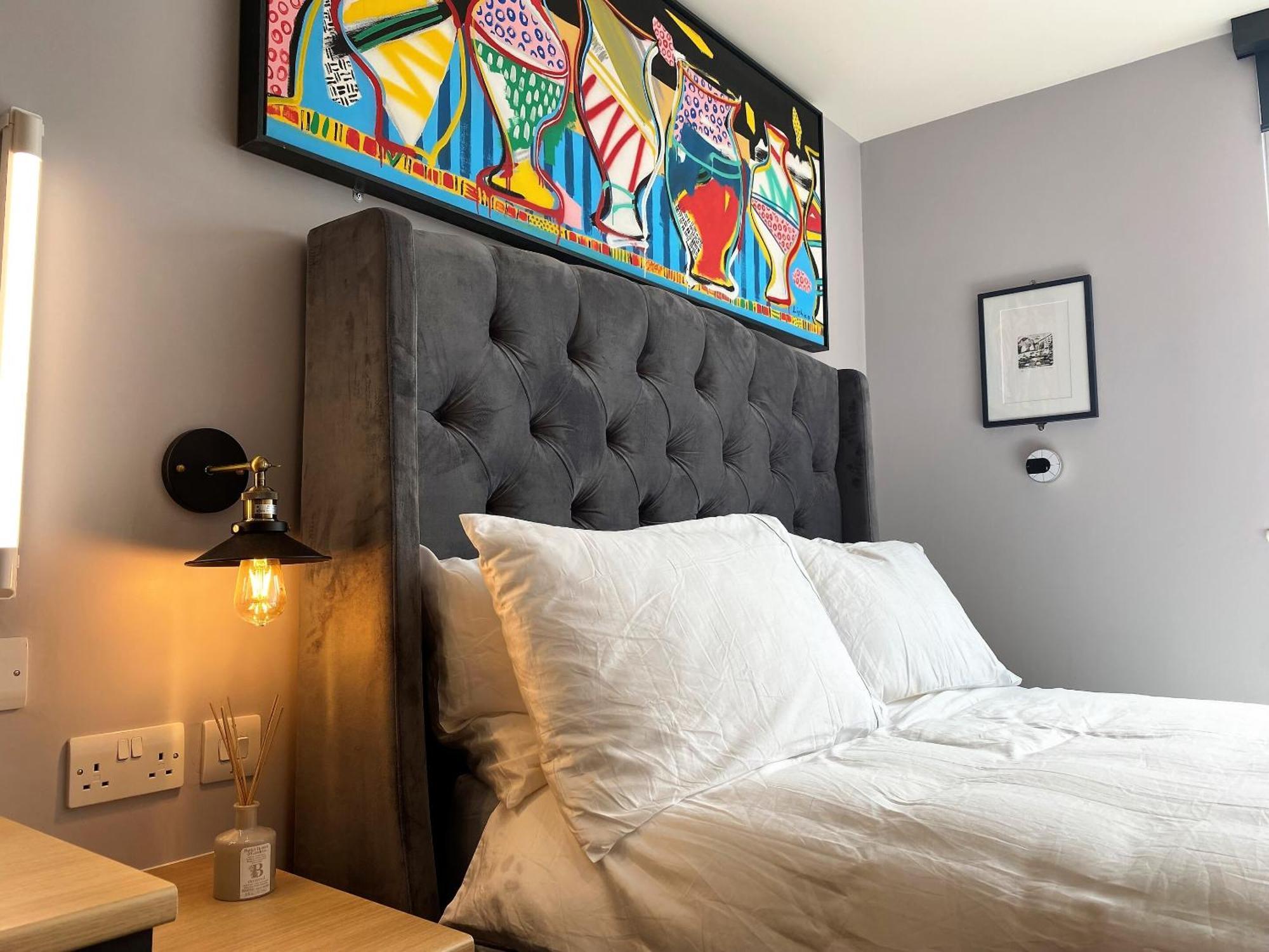 Superb Townhouse Near Vibrant Gloucester Road Bristol Luaran gambar